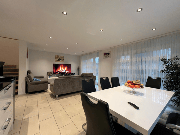 Modernes 1.5-Zimmer-Einfamilienhaus in ruhiger Lage von Eiken 2