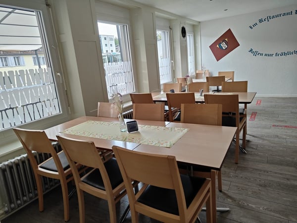 Charmantes 1-Zimmer Café/Restaurant in ruhiger Lage von Laupen ZH 7