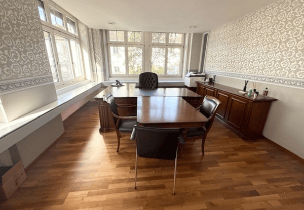 Möblierte Büroräumlichkeiten inkl. Garagenparkplatz zu vermieten an top Lage beim Bahnhof St. Gallen 4