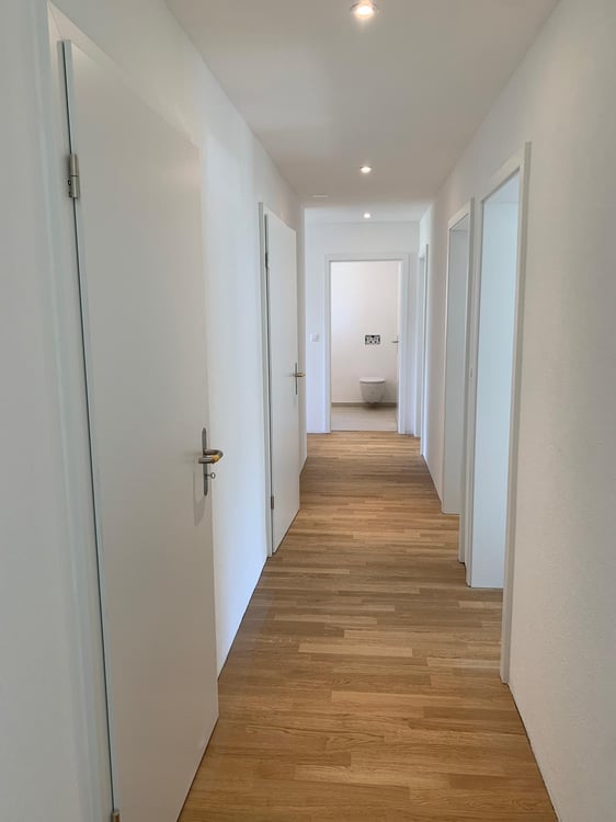 Erstvermietung: 6.5-Zimmerwohnung 170m2 EG 7
