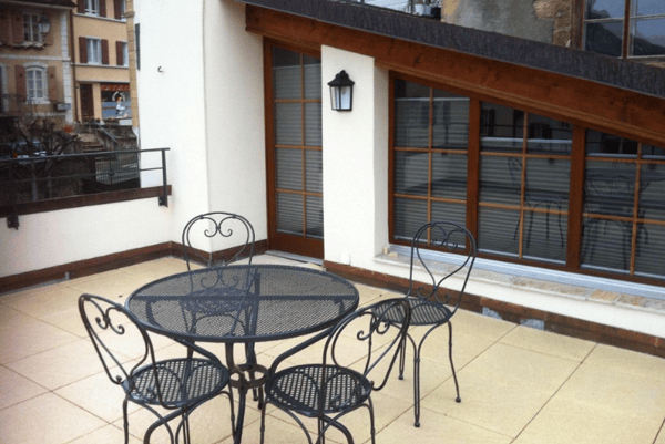 Charmant appartement de 3,5 pièces dans un bâtiment historique à Corcelles NE 7