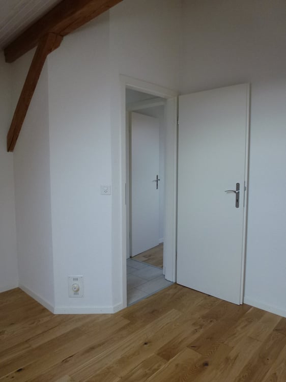 Schöne 5.5-Zimmer-Maisonette-Wohnung mit Sichtbalken 5