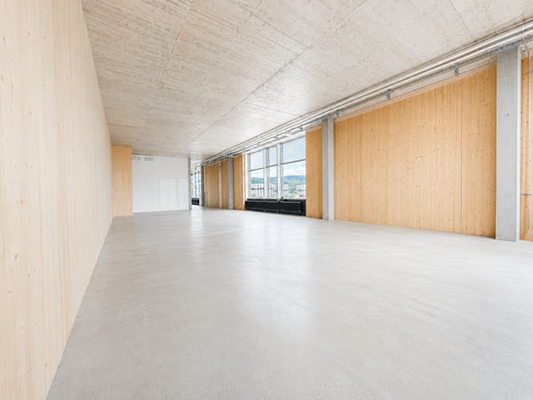 Modernes Büro mit Terrasse und schöner Aussicht in Zürich-Albisrieden 2