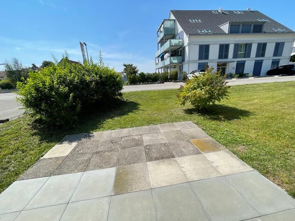 Charmante 3.5-Zimmer-Wohnung mit Gartensitzplatz in Tann-Rütti 1