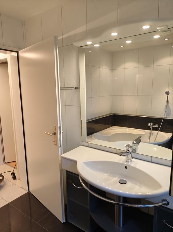 Exklusive EFH-Alternative: 4.5-Zimmer-Wohnung in Lohn-Ammannsegg (135 m²) 26