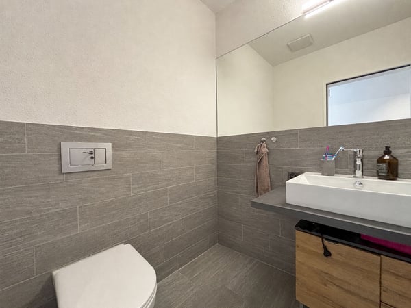 Moderne 2.5-Zimmer-Wohnung mit Loggia im Eigentumsstandard in Möhlin 9
