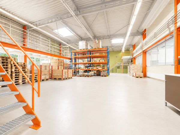 MODERNE INDUSTRIEHALLE MIT BÜROFLÄCHEN & 20 PARKPLÄTZEN IN KLEINDÖTTINGEN 4