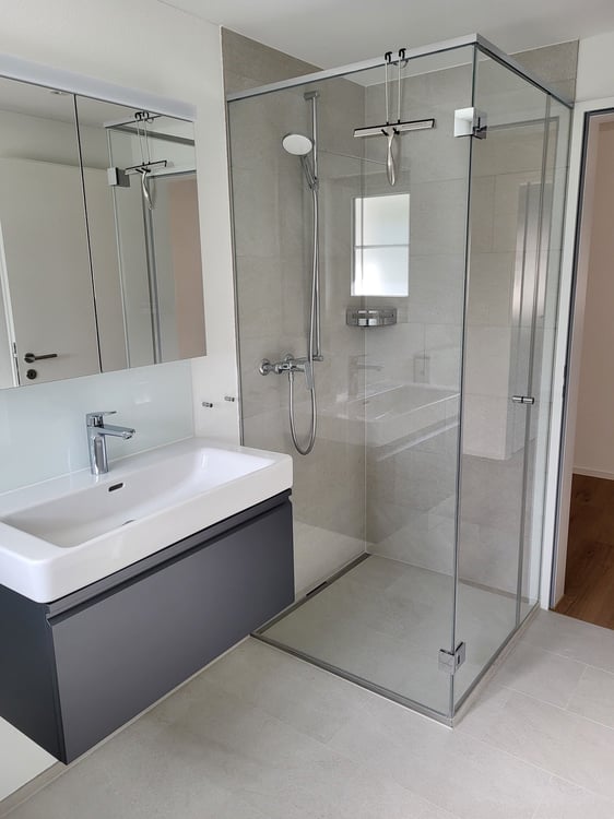 Moderne 3.5-Zimmer-Wohnung mit Balkon und herrlicher Aussicht in Maseltrangen 9