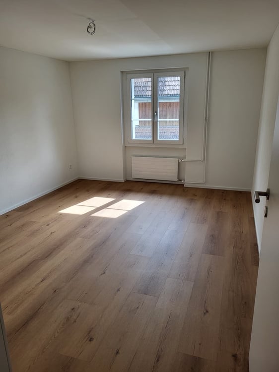 Moderne 3.5-Zimmer-Wohnung mit Balkon und herrlicher Aussicht in Maseltrangen 5