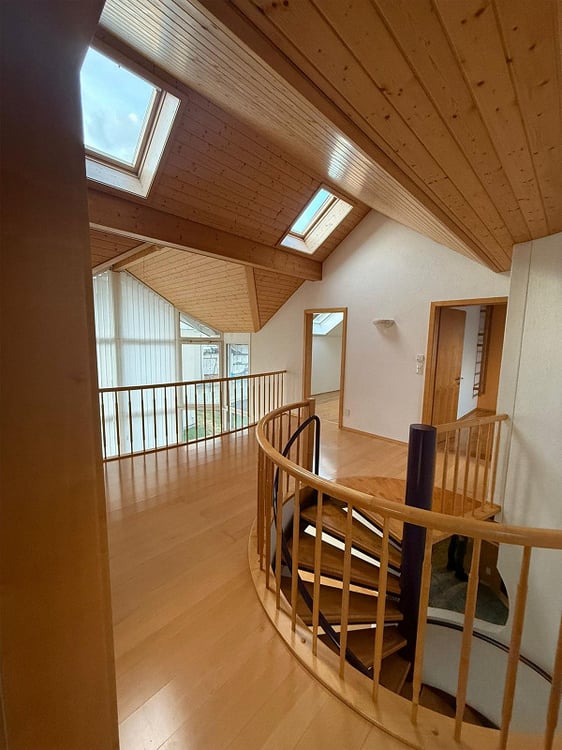 Charmantes 6.5-Zimmer-Einfamilienhaus mit Aussicht in Rebstein 9
