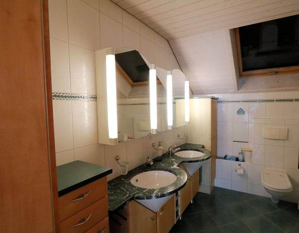 Charmantes 6.5-Zimmer-Einfamilienhaus mit Aussicht in Rebstein 8