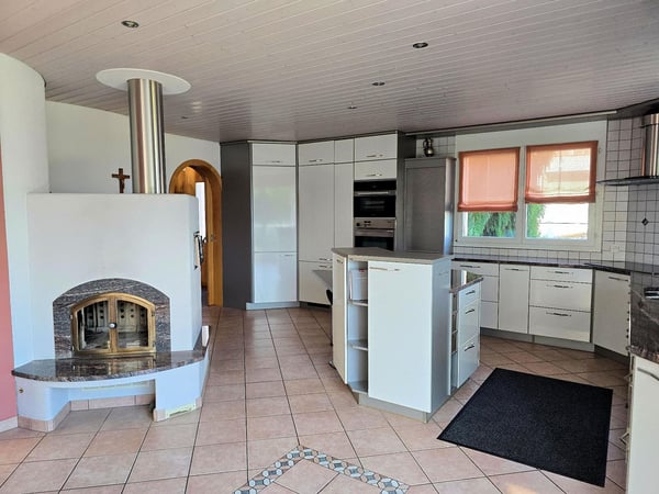 Charmantes 6.5-Zimmer-Einfamilienhaus mit Aussicht in Rebstein 4