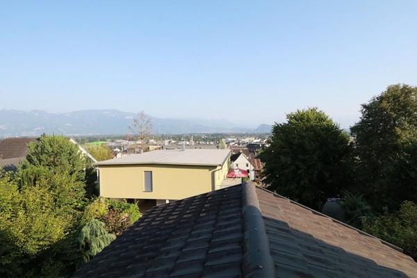 Charmantes 6.5-Zimmer-Einfamilienhaus mit Aussicht in Rebstein 12