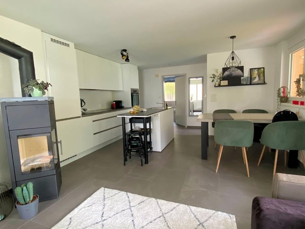 Charmantes 6.5-Zimmer-Einfamilienhaus mit Aussicht in Rebstein 16