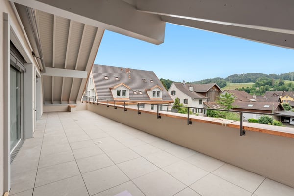 Erstbezug: exklusive Attika-Wohnung mit riesigem Balkon und Cheminée 12