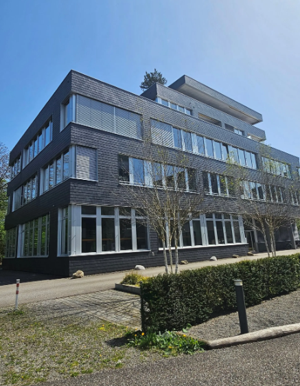 Moderne Gewerberäume mit 4.57 m Deckenhöhe 7