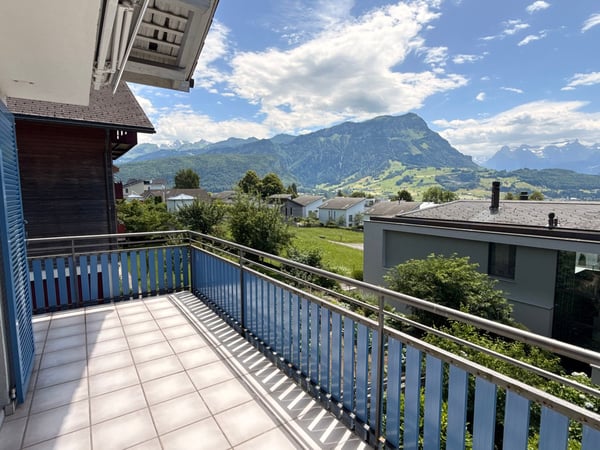 Grosszügige Wohnung mit Panoramaaussicht in Schwyz 12