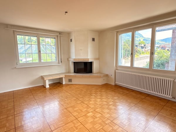 Grosszügige Wohnung mit Panoramaaussicht in Schwyz 3