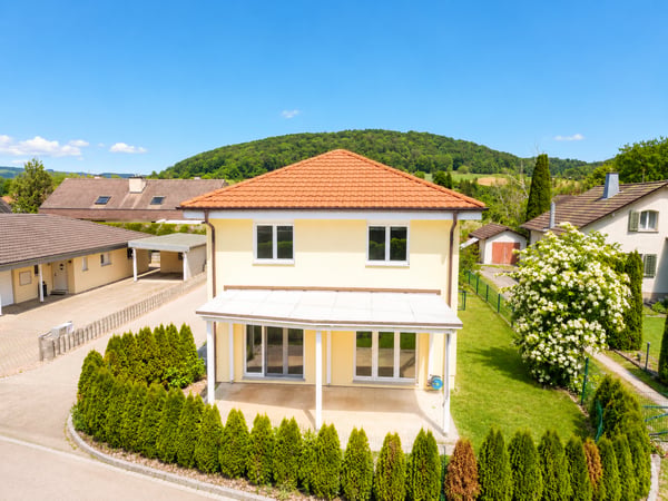 MODERNES FAMILIENHAUS IN EIKEN LICHT, RUHE & WOHNQUALITÄT 1