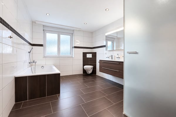 MODERNES FAMILIENHAUS IN EIKEN LICHT, RUHE & WOHNQUALITÄT 12