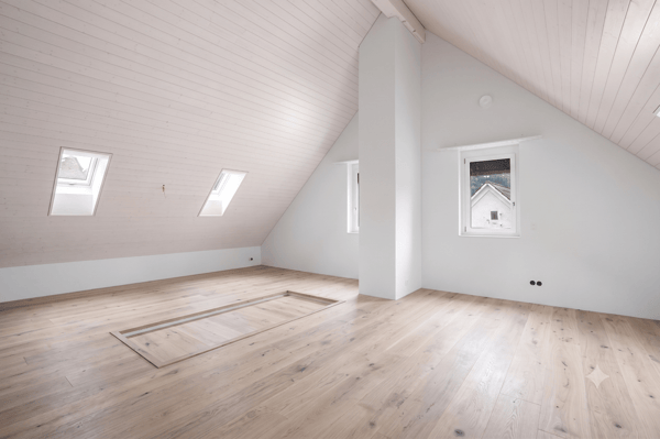 Erstbezug: Stilvolle und grosszügige Maisonette-Wohnung 2