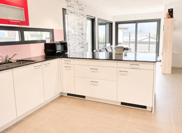 MODERNES FAMILIENDOMIZIL MIT PANORAMASICHT UND HOHER WOHNQUALITÄT 3
