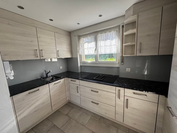 Charmantes 5-6 Zimmer Einfamilienhaus mit Seesicht und Garten in Mörigen 23