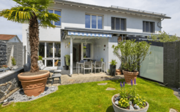 Charmante, top gepflegte 6.5-Zimmer-Doppeleinfamilienhaushälfte in Sins (AG) 4