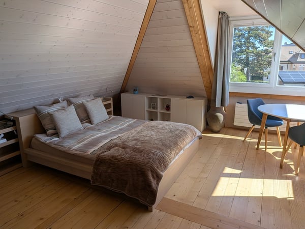 Grand duplex 6.5 pièces avec vue panoramique sur le lac et les Alpes, jardin privé 8