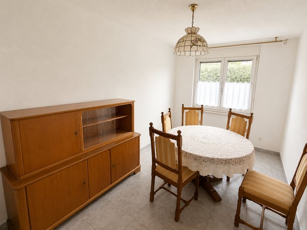 Attraktive 4.5-Zimmer-Wohnung mit Balkon, Garage und viel Stauraum 7