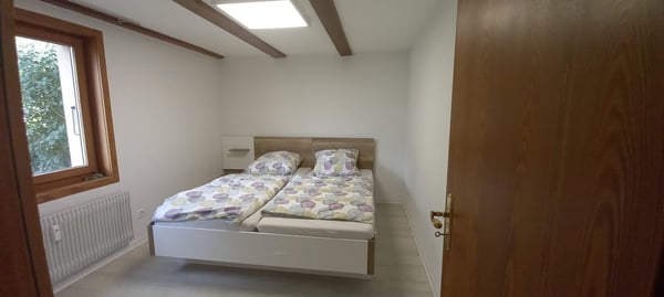 Sonnige 4.5-Zimmer-Wohnung | Balkon & Terrasse | Panoramablick | Haus-Sauna | auch als WG 11