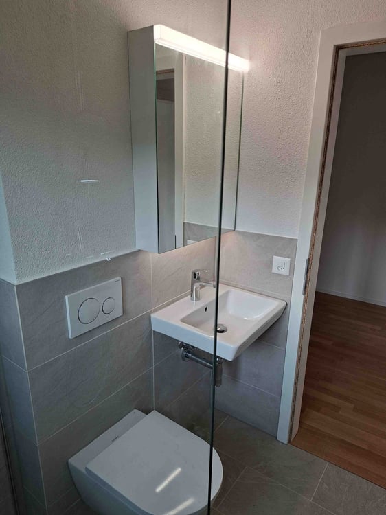 Zu vermieten im Grünen an der Glatt ist eine 3.5 Zimmer Wohnung mit 61 m2 7
