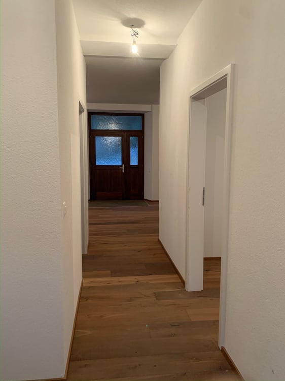 Charmante 4.5-Zimmer-Wohnung an der Bahnhofstrasse in Luchsingen 9