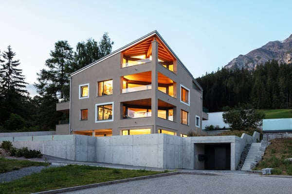 Hochwertige Eigentums-Wohnung (4,5 Zi.) in Lenz (GR) 1