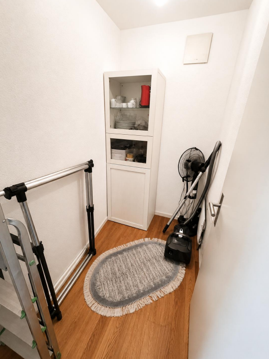 Elegantes 5.5-Zimmer-Reiheneckfamilienhaus mit exklusiver Terrasse und moderner Bauweise 9
