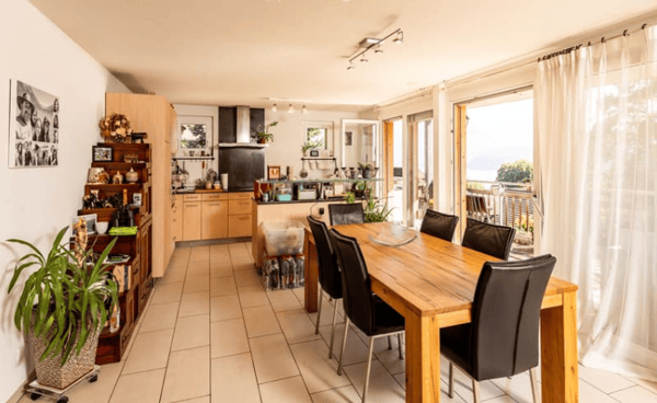Wohnen, wo andere Ferien machen – 4.5-Zimmer-Wohnung mit See- & Alpenblick 8