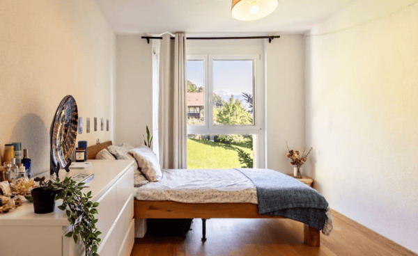 Wohnen, wo andere Ferien machen – 4.5-Zimmer-Wohnung mit See- & Alpenblick 4
