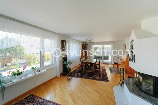 Charmantes 5 ½ Zimmer Einfamilienhaus, mit toller Gartenanlage, an erhöhter und ruhiger Wohnlage 3