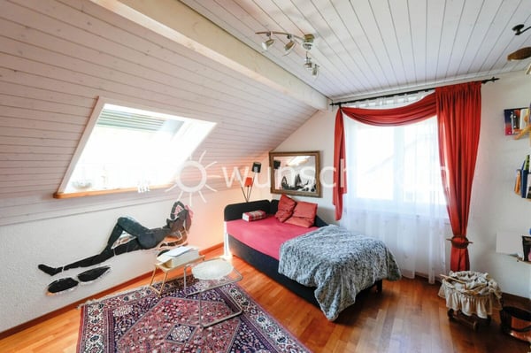 Charmantes 5 ½ Zimmer Einfamilienhaus, mit toller Gartenanlage, an erhöhter und ruhiger Wohnlage 12