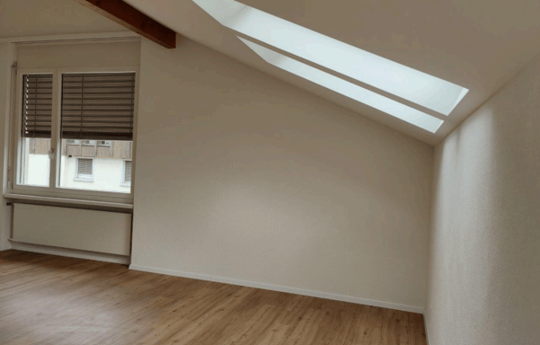 Ruhige grosszügige 2.5-Zimmer-Wohnung mit Terrasse in Stallikon 5