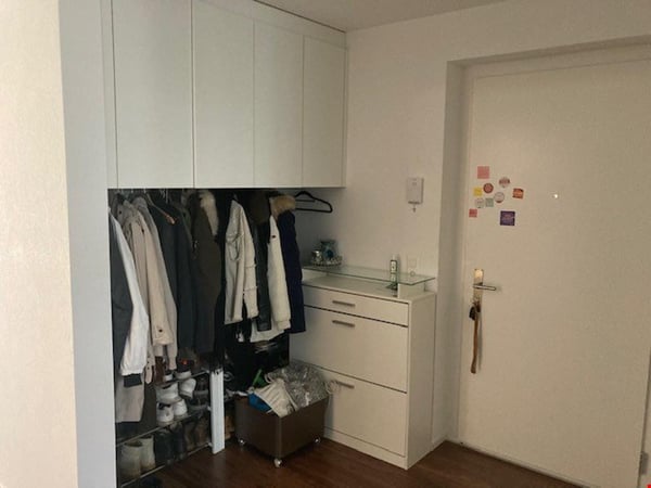 Attraktive grosszügige 3 1/2 Z'Whg. (top Etg.Whg Ausbau) 8
