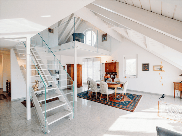 Grosszügige 5-Zimmer-Duplex-Wohnung (Galerie) mit Bergblick in Steffisburg 1