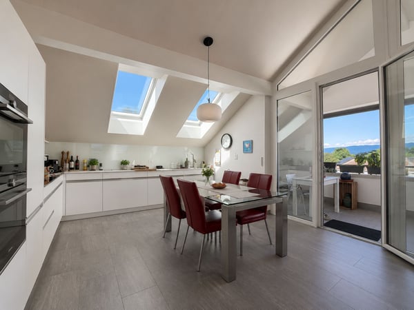 Moderne 4.5-Zimmer-Dachwohnung mit Loggia im Eigentumsstandard in Möhlin 2