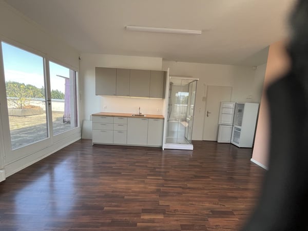 Zentrale, Ruhige, Wohnung mit 100m2 Dachterrasse 2