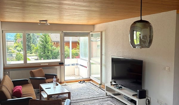 Wohnen, wo andere ihre Freizeit verbringen – gepflegte 3,5-Zimmer-Wohnung in Gwatt mit Balkon 2