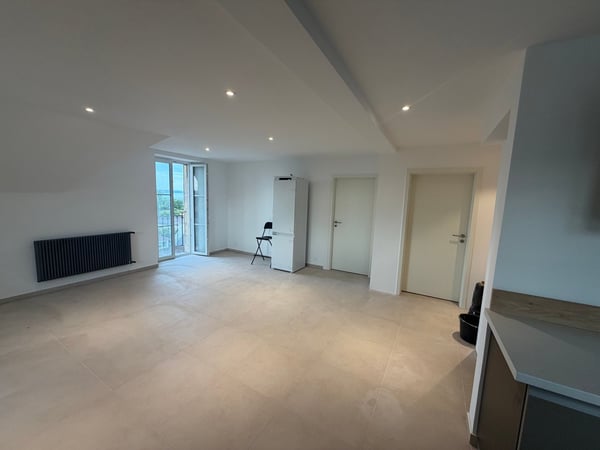 3 magnifiques appartements de 2,5 à 3,5 pièces avec vue sur le lac à Saint-Blaise à louer