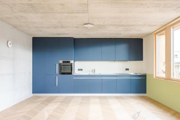 Helle 2.5 Zi.-Wohnung mit Seesicht & grossem Balkon 2