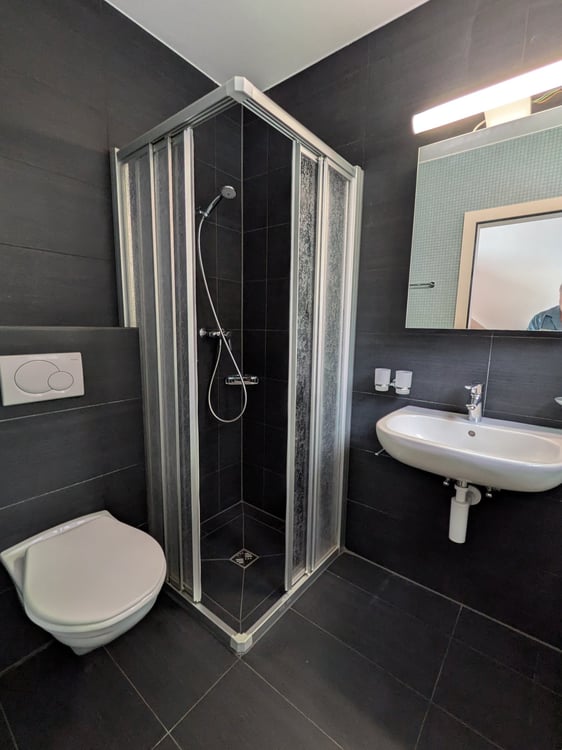 Grand duplex 6.5 pièces avec vue panoramique sur le lac et les Alpes, jardin privé 11