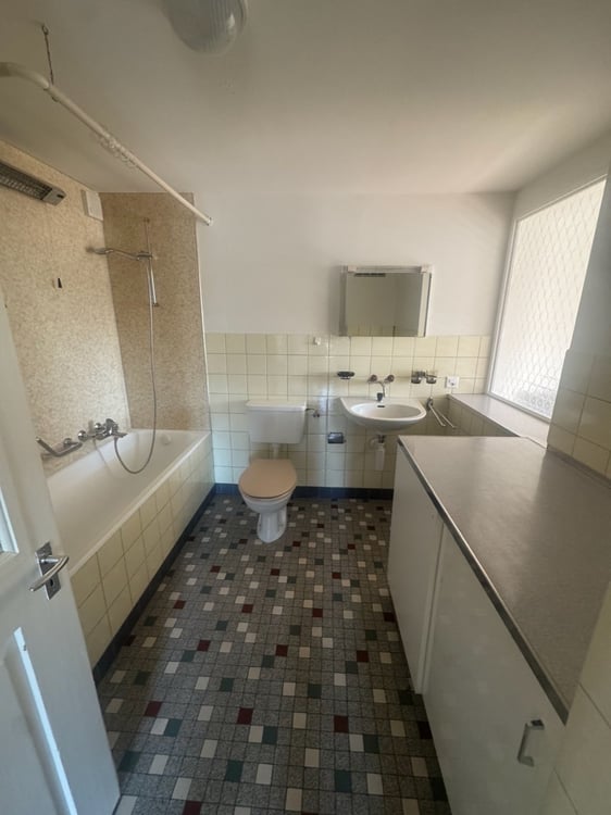 Helle 1.5 Zimmer Wohnung 8