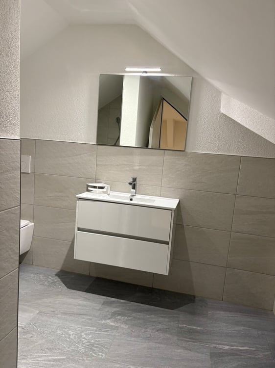 Kernsanierte, moderne 1.5-Zimmer-Dachwohnung in Sevelen 5